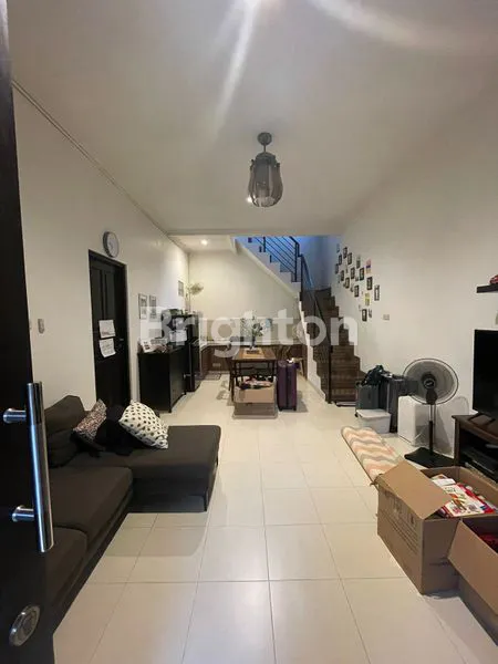 image RUMAH CANTIK  MINIMALIS 2 LANTAI DI PONDOK HIJAU PERMAI BEKASI (5)