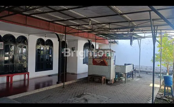 image RUMAH COCOK UNTUK USAHA LUAS & STRATEGIS (3)