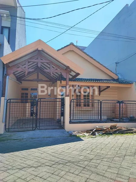 image RUNGKUT ASRI DEKAT UBAYA UPN SHM SIAP HUNI PERUMAHAN NYAMAN (1)