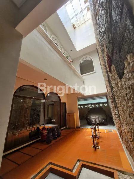 image RUMAH MEWAH RAYA DHARMAHUSADA  (5)