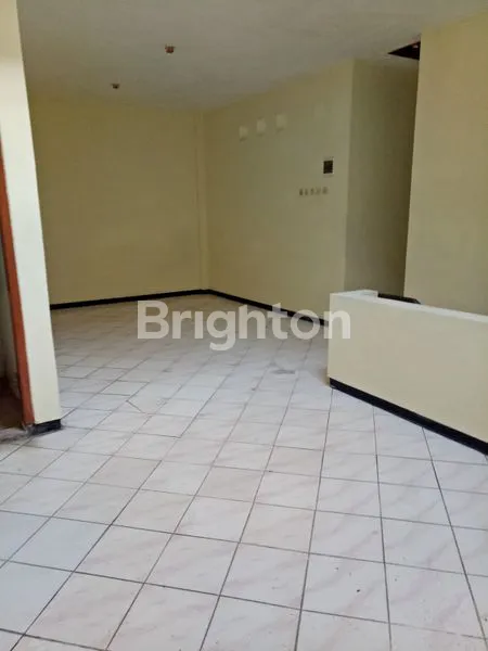 image RUMAH 2 LANTAI SIAP HUNI DI SAWOJAJAR MALANG DEKAT UNIVERSITAS NEGRI MALANG, PINTU TOL (5)