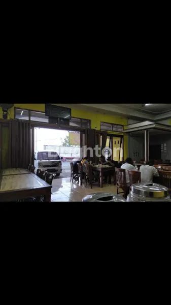 image DI JUAL RUMAH MAKAN 0 JALAN RAYA PANTURA, TONGAS PROBOLINGGO (5)