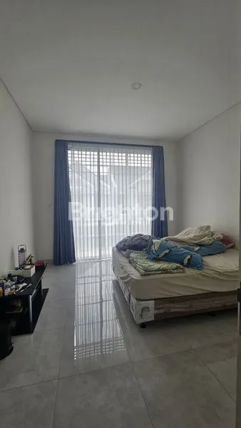 image RUMAH 2 LANTAI CANTIK SIAP HUNI DALAM CLUSTER GRANDURA LAVON TANGERANG (4)