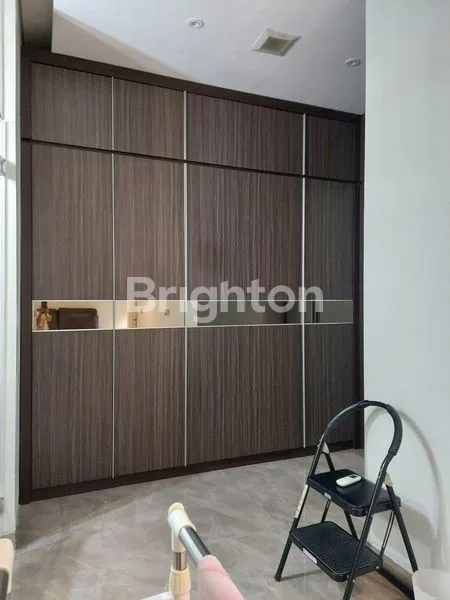 image RUMAH ROYAL RESIDENCE CLUSTER GREENWICH 3 LANTAI  (7)