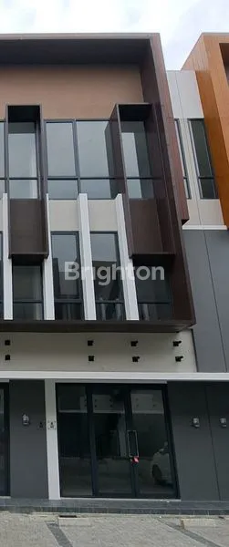 RUKO  3 LANTAI DI CAMPTON BSD CITY