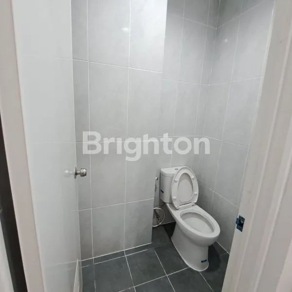 image RUKO  3 LANTAI DI CAMPTON BSD CITY (3)