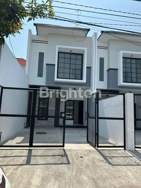 image RUMAH BARU 2LANTAI MODEL MINIMALIS, RUNGKUT ASRI (1)