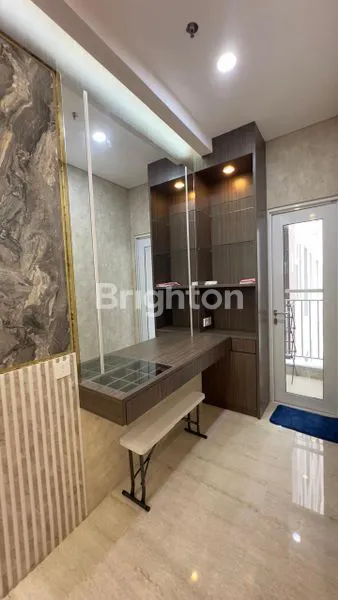 image APARTMENT PODOMORO. 2 BED ROOM. FULL FURNISHED. VIEW KOLAM RENANG. BISA SEWA BULANAN (7)