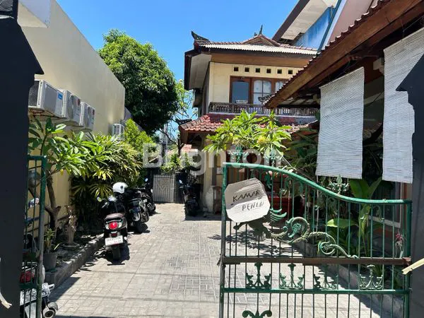 image DI JUAL LAHAN 1200 M2 BERSERTA BBRP TOKO,GUEST HOUSE  DI KAWASAN PUSAT HIBURAN,HOTEL,BAR DI SEMINYAK KUTA BADUNG BALI (5)