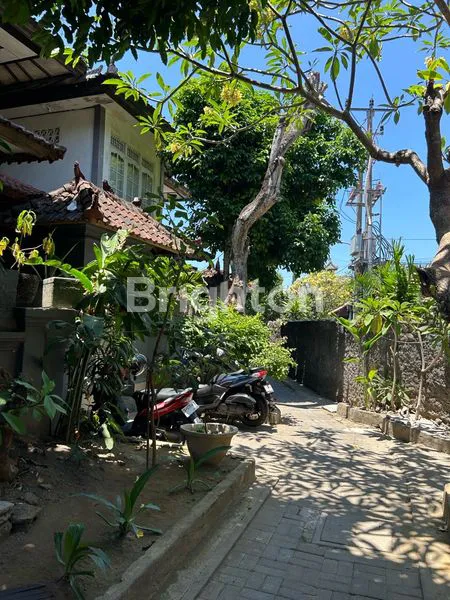 image DI JUAL LAHAN 1200 M2 BERSERTA BBRP TOKO,GUEST HOUSE  DI KAWASAN PUSAT HIBURAN,HOTEL,BAR DI SEMINYAK KUTA BADUNG BALI (6)