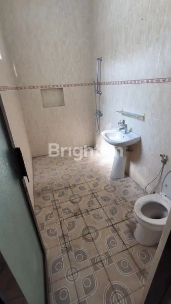 image RUMAH LINGKUNGAN TENANG DI AREA IJEN (3)