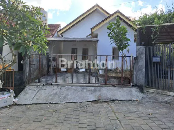 Gambar Property RUMAH BENTUK NAN LUCU