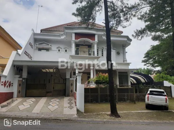 image RUMAH SULTAN DI MALANG YANG SUPER MEWAH (1)