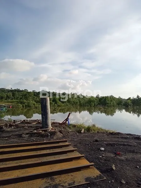 TANAH TEPI JALAN DAN AKSES SUNGAI COCOK DIBANGUN GUDANG & DERMAGA