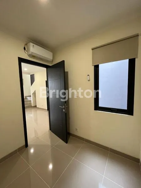 image RUMAH RAPI 2 LANTAI SIAP HUNI CLUSTER BARONI SYMPHONIA (2)