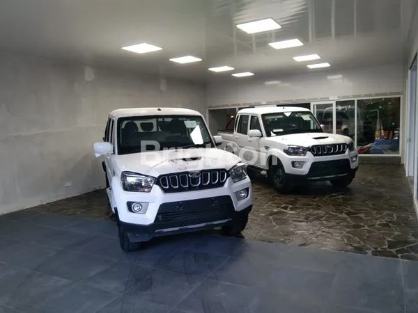 image SHOWROOM MAHINDRA COCOK UNTUK KANTOR, BISNIS LAINNYA DI  JALAN  MARSMA R.ISWAHYUDI  (2)