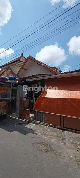 image RUMAH BONUS BANGUNAN DI PUSAT KOTA DENPASAR  (2)