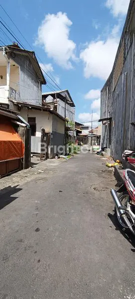 image RUMAH BONUS BANGUNAN DI PUSAT KOTA DENPASAR  (3)