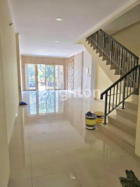 image RUKO MURAH 4,5X15 M STRATEGIS CBD GREEN LAKE CITY CIPONDOH (2)