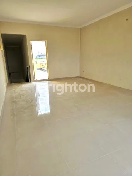 image RUKO MURAH 4,5X15 M STRATEGIS CBD GREEN LAKE CITY CIPONDOH (7)