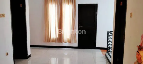 image RUMAH MINIMALIS GRAHA SAMPURNA ONE GATE SURABAYA BARAT DEKAT PAKUWON MALL (3)