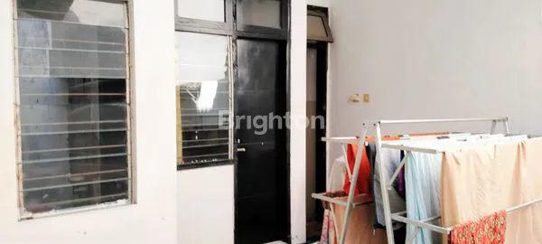 image RUMAH MINIMALIS GRAHA SAMPURNA ONE GATE SURABAYA BARAT DEKAT PAKUWON MALL (8)