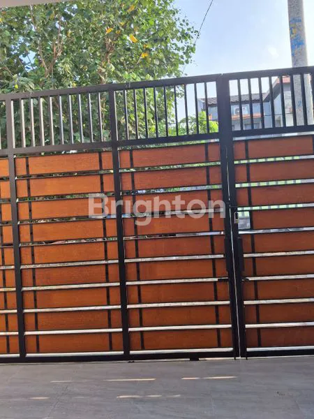 RUMAH BARU ISTIMEWA DI SOLO BARU DEKAT FAVE HOTEL