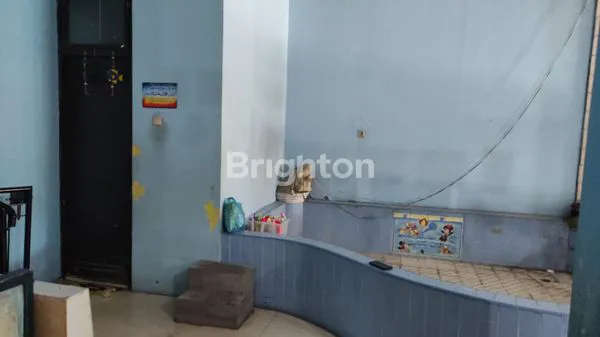 image RUMAH 2,5 LANTAI SIAP HUNI AREA PLEBURAN SEMARANG (4)