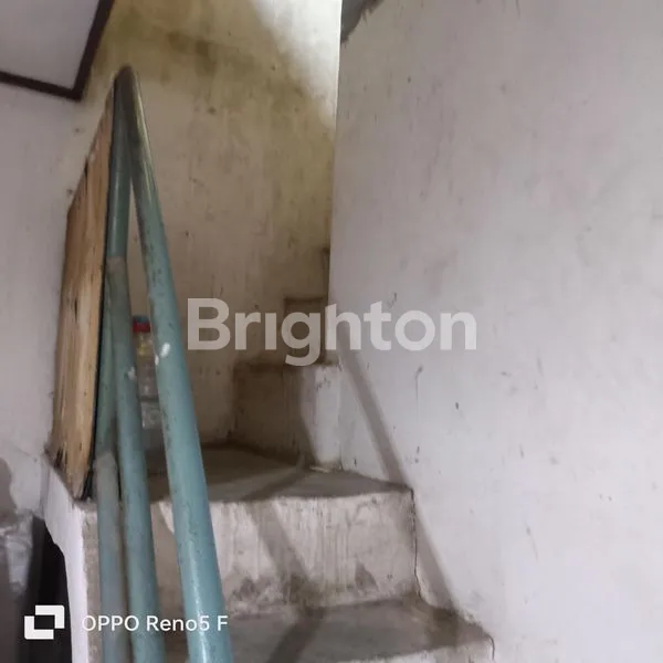 image RUMAH TINGGAL BELAKANG GREND LAKE (5)