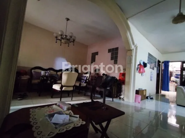 image BARAT JAYA TENGAH KOTA SIAP HUNI SELANGKAH DARI TERMINAL (6)