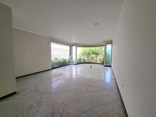 image RUMAH TENGAH KOTA EMBONG KENONGO LOKASI STRATEGIS CIAMIK (6)