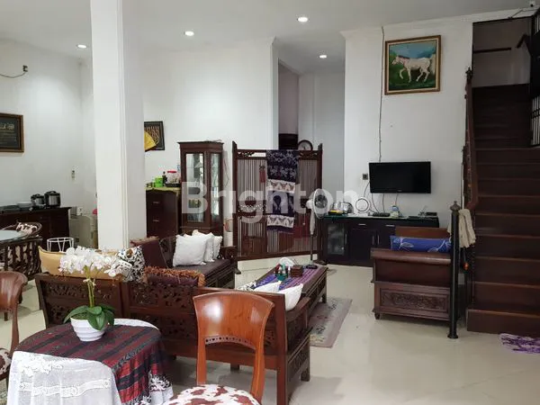 image RUMAH 4 LANTAI COCOK UNTUK KOS-KOSAN DI RAWAMANGUN JAKARTA TIMUR  (6)