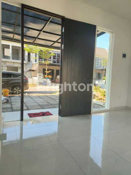 image  RUMAH 2 LANTAI DI MUTIARA CITY, SIDOARJO (3)