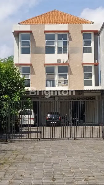 image 2 UNIT RUKO PREMIUM &STRATEGIS DI SUNSET ROAD SEMINYAK (1)