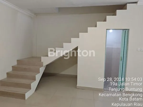 image RUMAH SIAP HUNI DI BENGKONG BATAM (6)