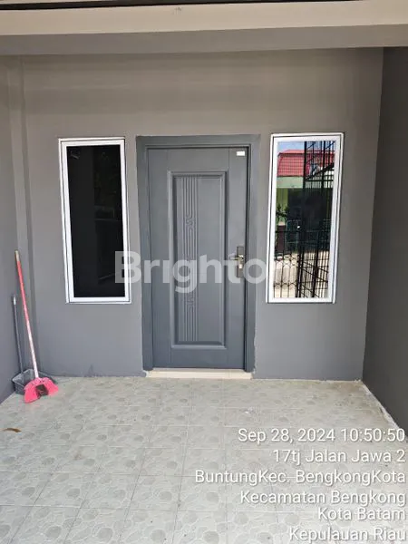 image RUMAH SIAP HUNI DI BENGKONG BATAM (2)