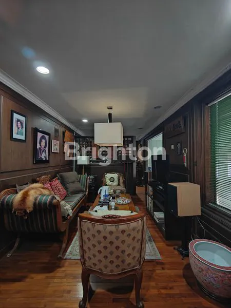 image RUMAH SIAP HUNI JALAN SLOMPRETAN - RUMAH TEMPO DOELOE DAERAH PECINAN SURABAYA. LOKASI STRATEGIS SELANGKAH MENUJU PASAR ATOM DAN KYA KYA KEMBANG JEPUN (6)