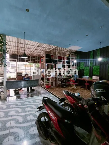 image RUKO 2 LANTAI LOKASI SANGAT STRATEGIS DI PUSAT KULINER PARE (4)