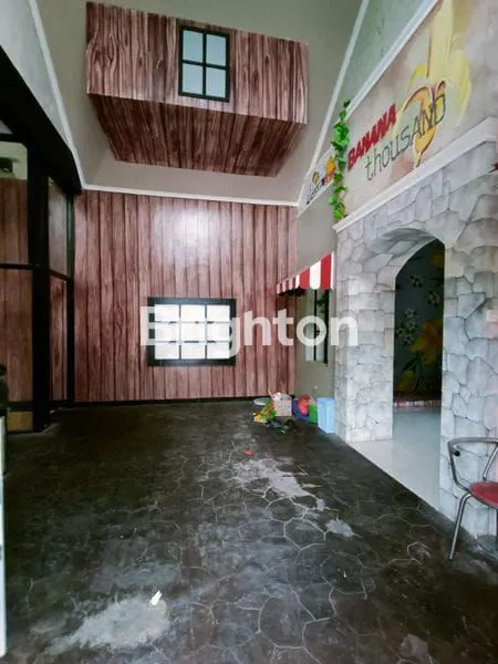 image RUKO 2 LANTAI LOKASI SANGAT STRATEGIS DI PUSAT KULINER PARE (3)