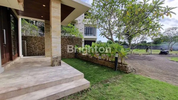 image VILA MEWAH 3KT SUMMERFIELD 18 JIMBARAN (4)