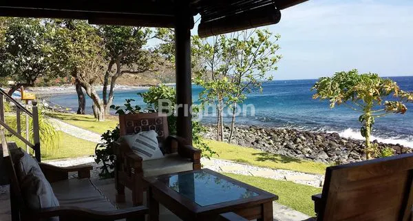 image BEACH FRONT LAND AMED VERY GOOD PRICE (2)