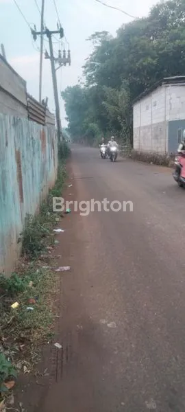 image TANAH PINGGIR JALAN TRUK TRONTON MASUK DAERAH CILEUNGSI (6)