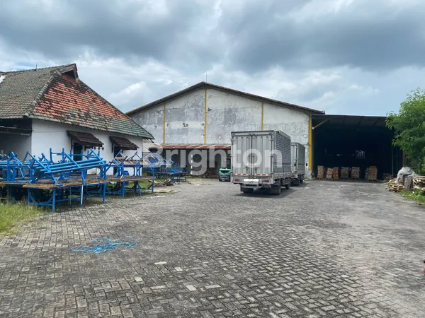 GUDANG DI JL. RAYA MOJOAGUNG JOMBANG BY PASS