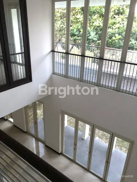 image RUMAH LUXURY DAN ELEGANCE DIAMOND HILL (8)