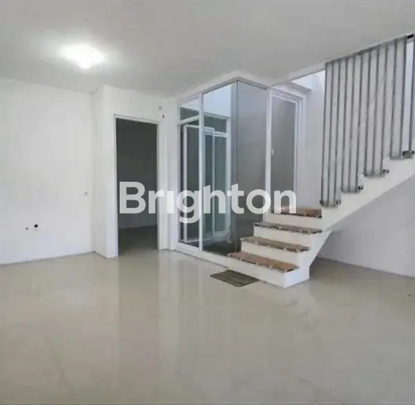 image RUMAH 2 LANTAI  SUTOREJO  DEKAT SUTOREJO SELATAN,SUTOREJO UTARA,SUTOREJO TIMUR, SUTOREJO PRIMA INDAH, SUTOREJO PRIMA UTARA, GRIYA SUTOREJO ASRI,  MULYOSARI TIMUR, MULYOSARI BARU, MULYOSARI PRIMA, WISMA PERMAI (5)