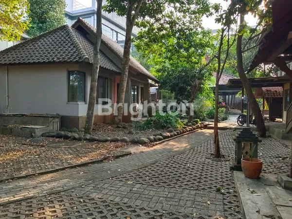 image RESTO & MEETING ROOM STRATEGIS DI KARAWACI (4)