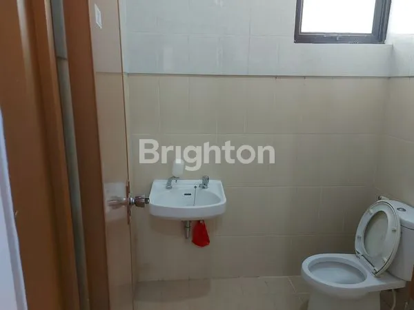 image RUMAH VIEW TAMAN DI CLUSTER THE BREEZE SENTUL CITY (5)