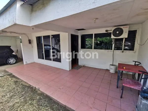 image RUMAH CLASSIC DI NGINDEN KOTA (3)
