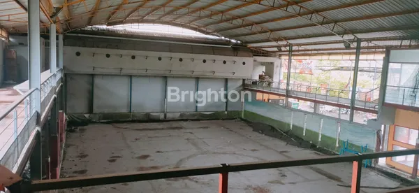 image GEDUNG DI JALAN PENJARINGANSARI SURABAYA TIMUR SANGAT COCOK UNTUK GEDUNG OLAHRAGA, KANTOR, GEDUNG PERTEMUAN, KOMERSIAL (3)