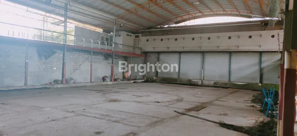 image GEDUNG DI JALAN PENJARINGANSARI SURABAYA TIMUR SANGAT COCOK UNTUK GEDUNG OLAHRAGA, KANTOR, GEDUNG PERTEMUAN, KOMERSIAL (3)